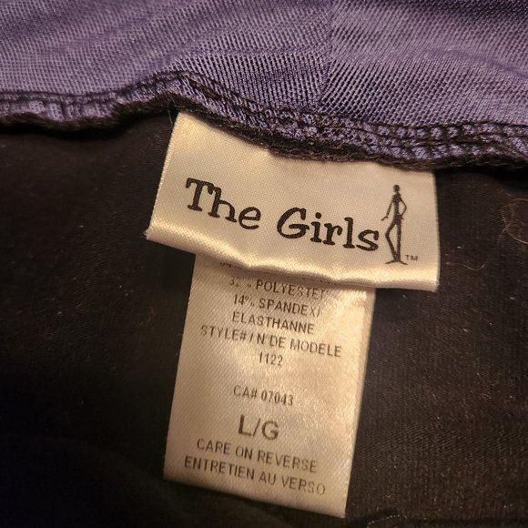 SHORTS - Picture 3 of 4